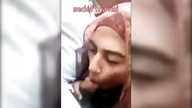 A Turkish wife with appetite gives a blowjob to her husband