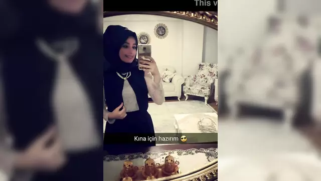 A cute Turkish girl takes her lover's cock in her mouth